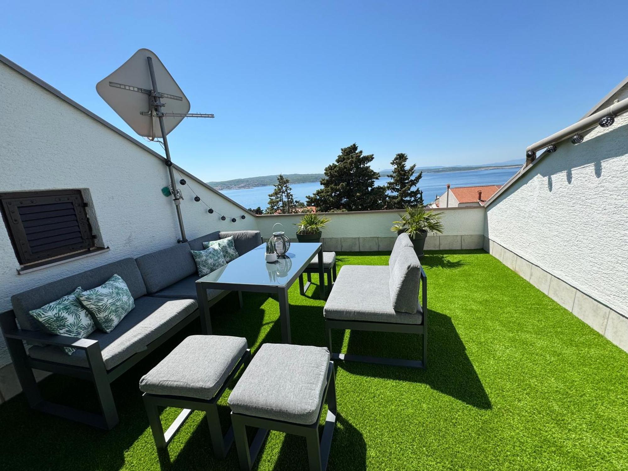 Penthouse Apartment Crikvenica Buitenkant foto