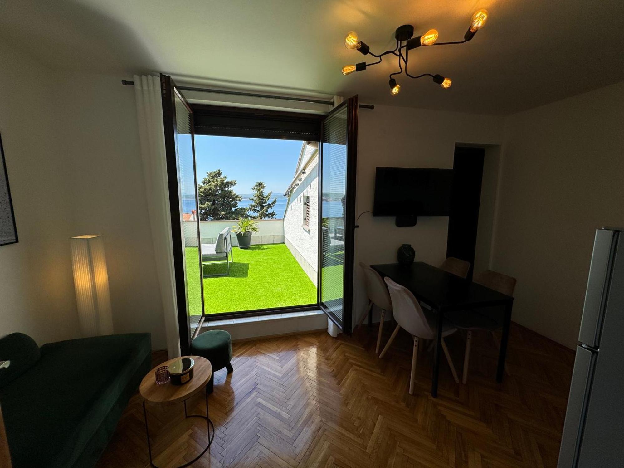 Penthouse Apartment Crikvenica Buitenkant foto