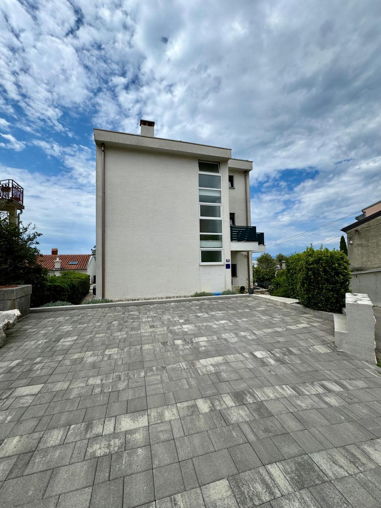 Penthouse Apartment Crikvenica Buitenkant foto