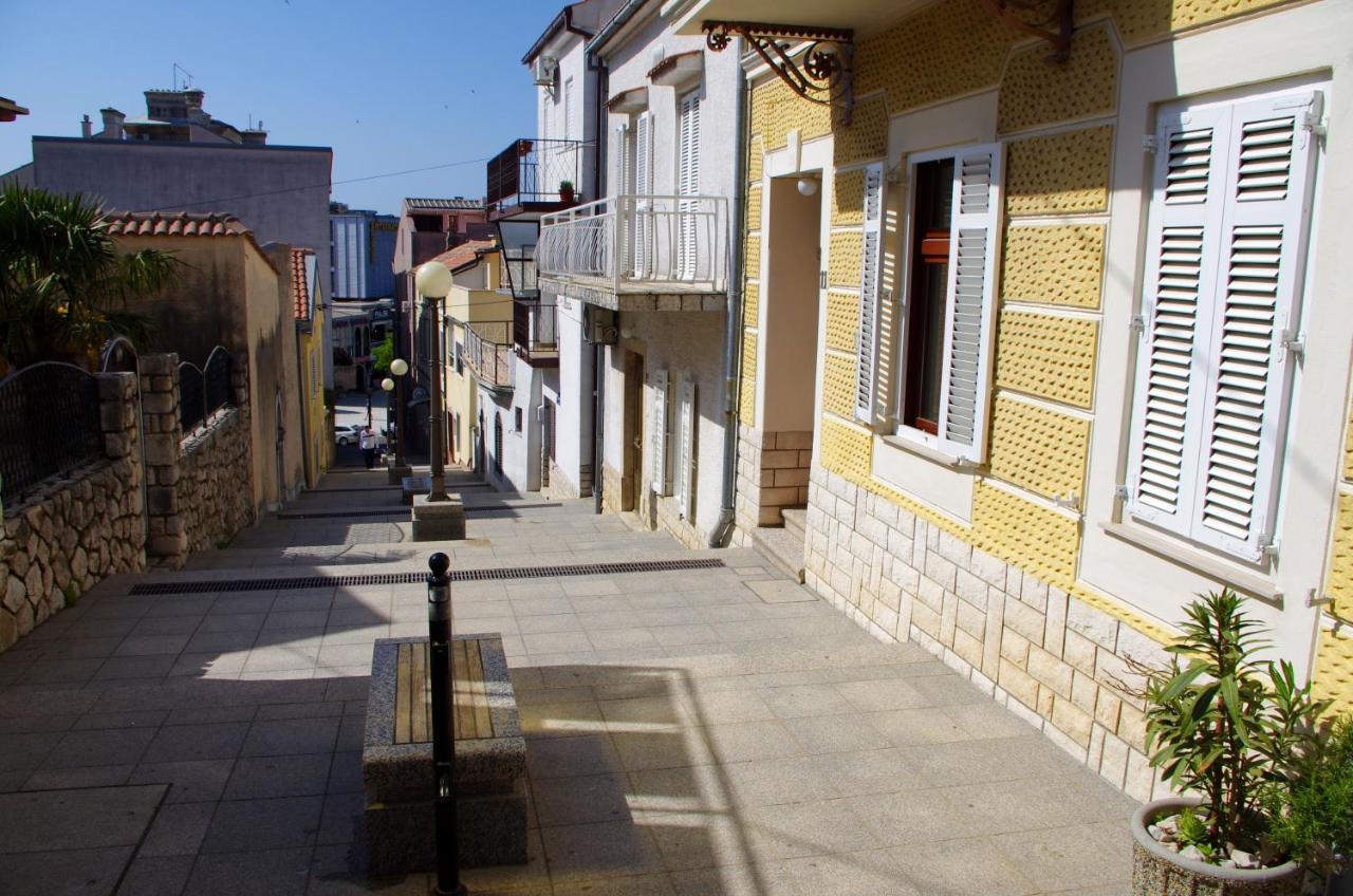 Penthouse Apartment Crikvenica Buitenkant foto
